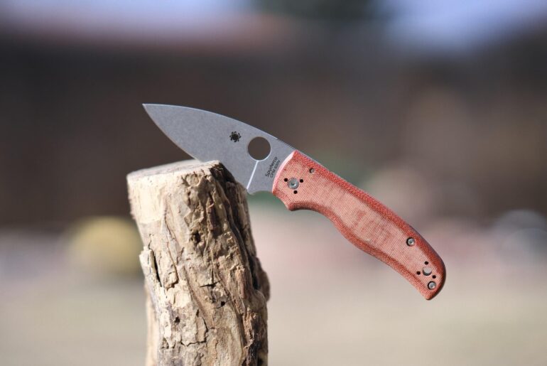 What is the *biggest* knife you love to EDC? 📷💬