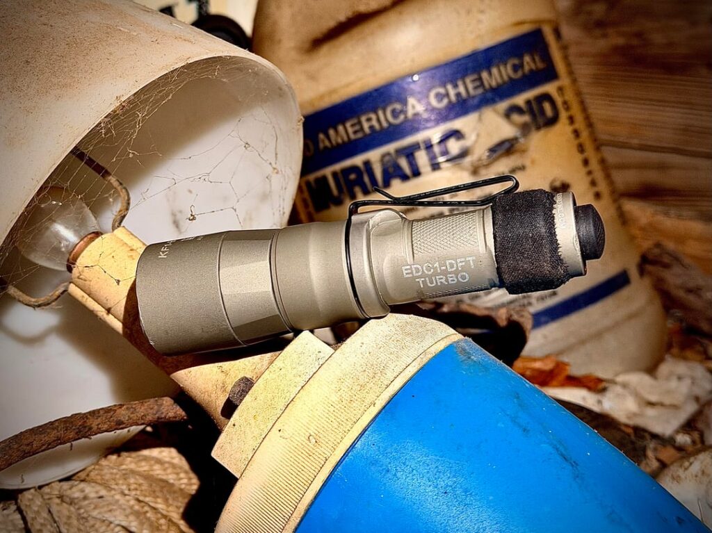 New Clip on One of My Favorite Flashlights