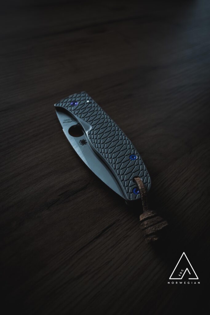 Spyderco Bodacious with Rockscale Ti Hexi scales and purple hardware
