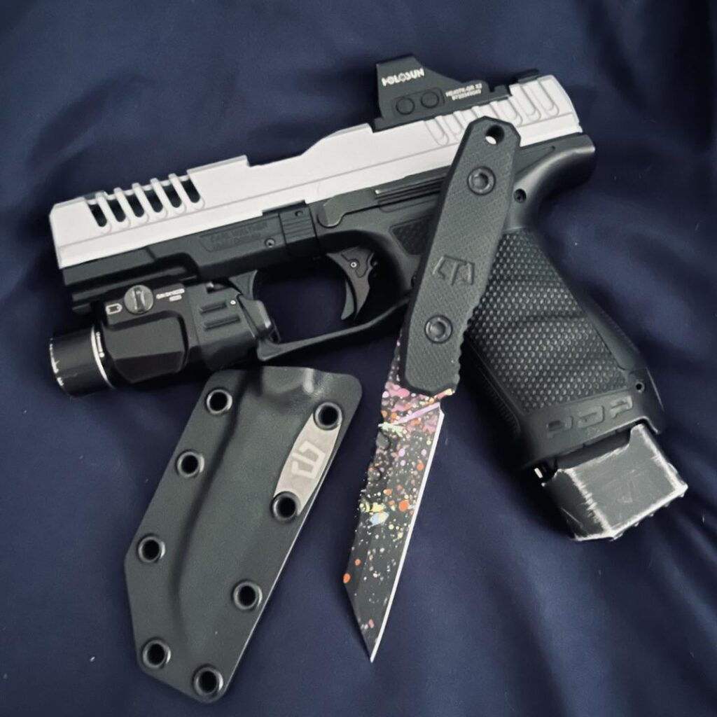 My 2nd pairing. Blackside Customs Americana Covert in party splatter 🎉