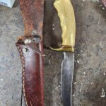 Does anyone recognize this knifemaker?