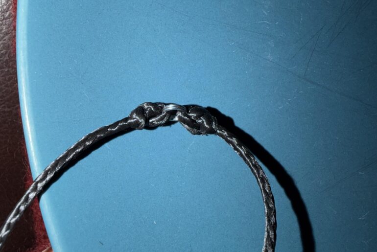 Little idea for EDC necklace wearers, dyneema cord and 30 lb fishing split rings