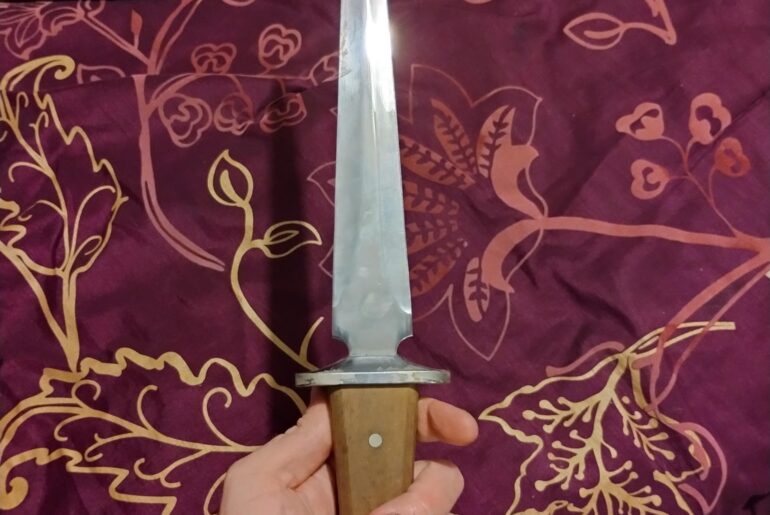 Knife Identification