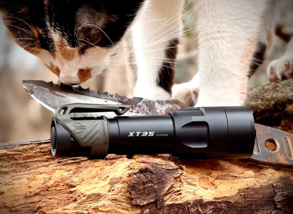 XT35 w/SFT40 3,000k - High/Low/Strobe, 2 min Turbo Timer, Dual Spring Bypass, Thyrm LPC