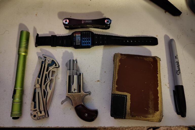 No color coordination