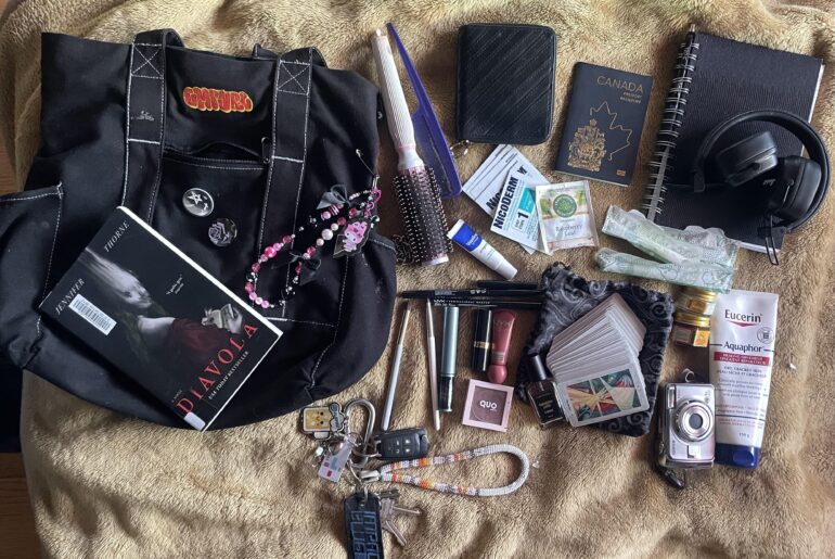 My everyday bag, read me to filth 👀