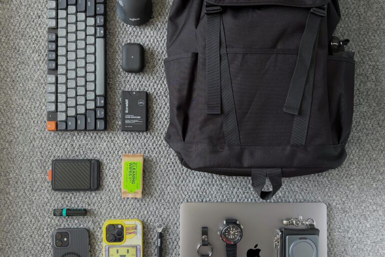 What does my bag say about me? (Tech-heavy edition)