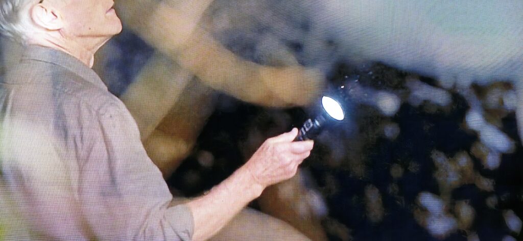 Which flashlight is my man Graham using here?