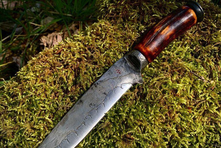 Vojkoart Hunting Bowie