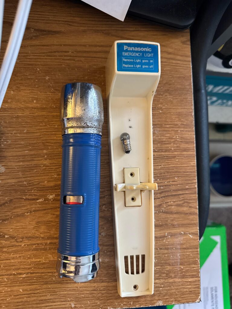 Anyone know how to mod an FF-183E to led?