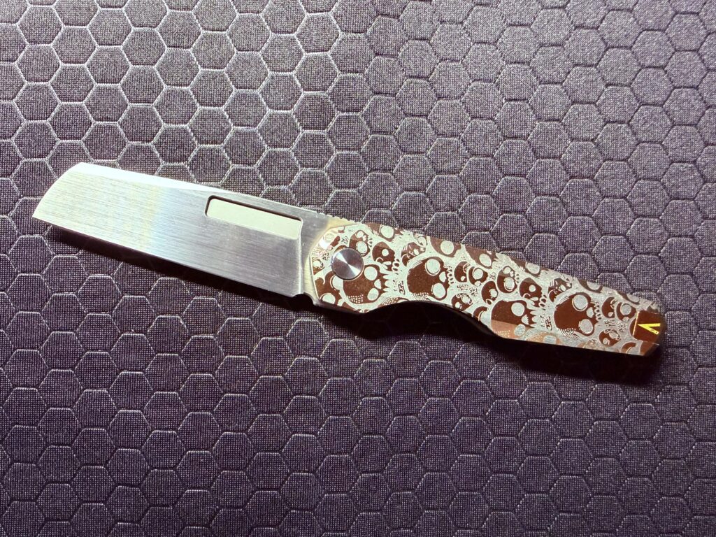 Neuron Clipless (Pink/Orange Skulls)