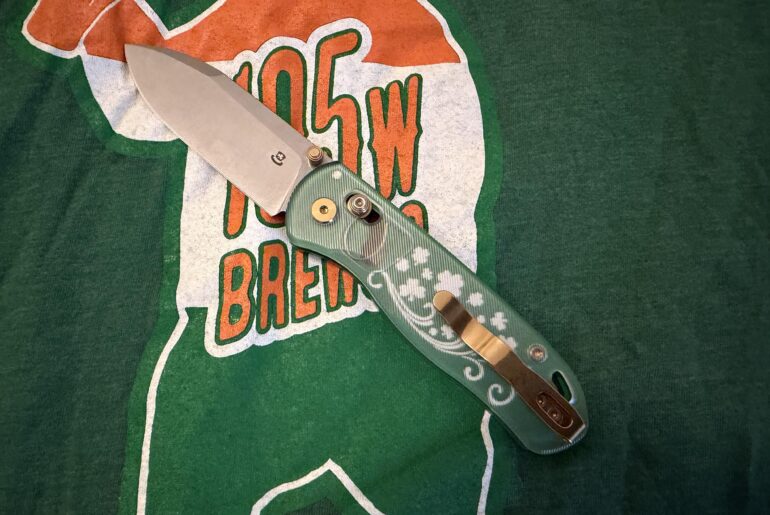 St Patrick’s pocket flair