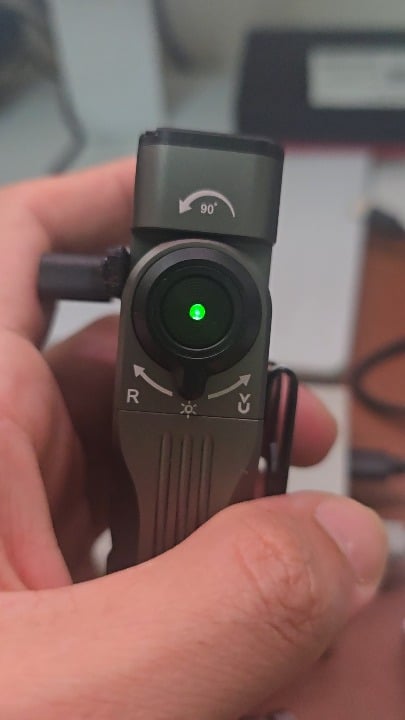 Sofirn ST2 not powering on + blinking red/ green while charging (Got replacement)