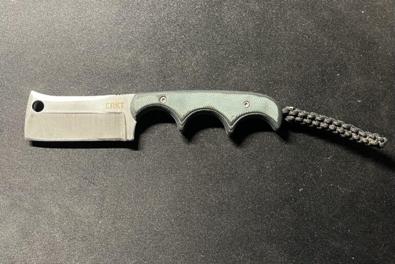 Found this at a yard sale for 1$