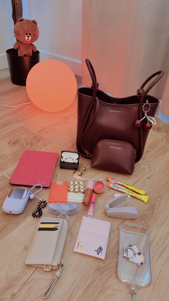 Le contenue de mon sac 🙂