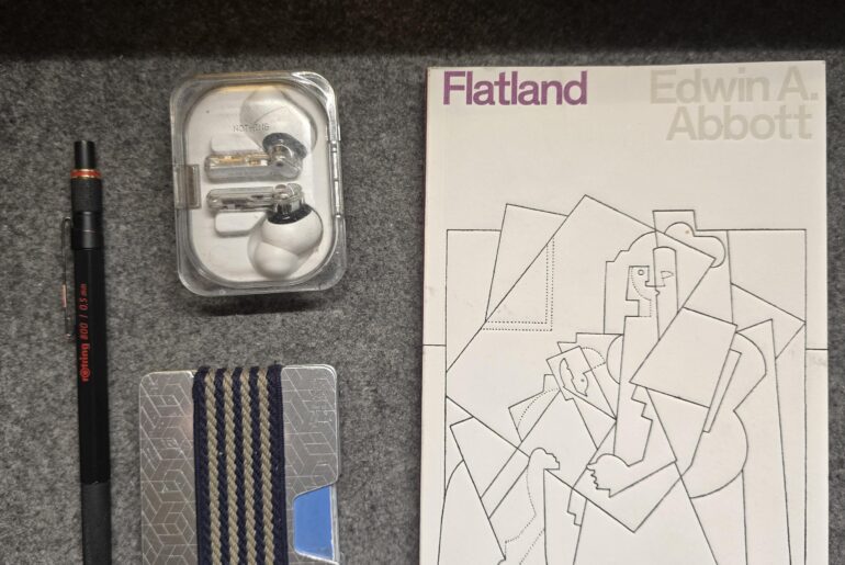 Current Pocket edc and the book im reading as a student