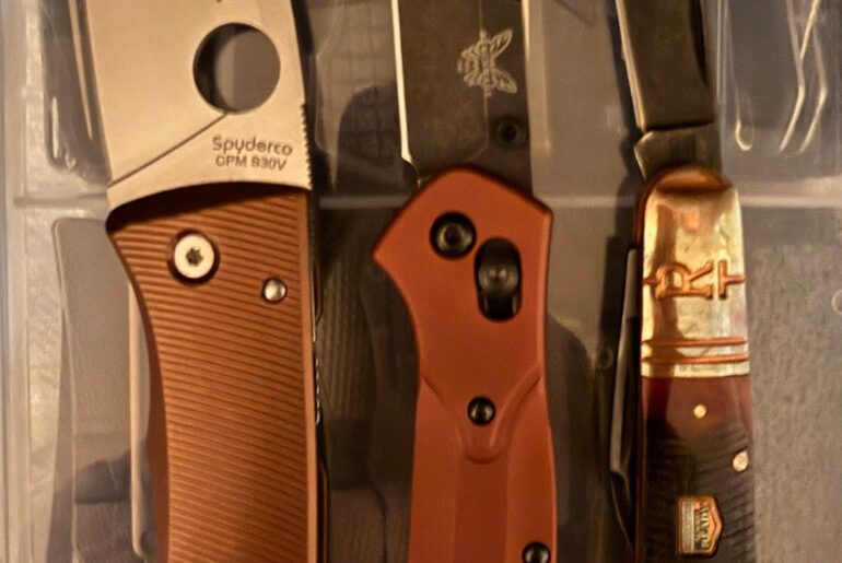 Monday Carries ☑️