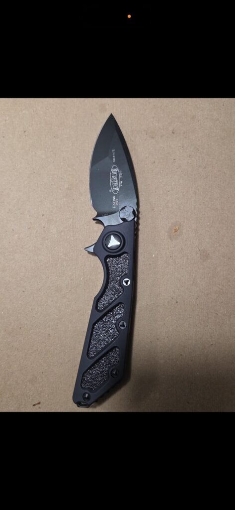 Hello everyone, looking to purchase this new old stock Microtech DOC 153-1T. Was curious what you think it’s worth, I’m ready to pay 1k for it this weekend but was hoping to get some more info. Not much out there for recent sold listings.