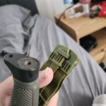 New (to me) knife i picked up at a garage sale anyone know what kinda attachment this end goes to? I cant seem to find it.