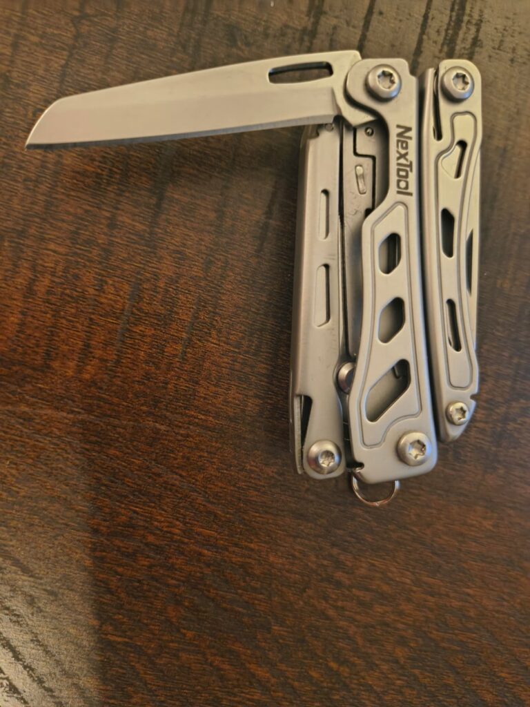 1 week of use/daily carry of Nextool F12