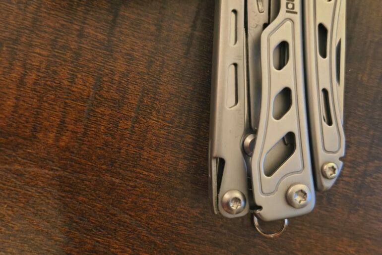 1 week of use/daily carry of Nextool F12