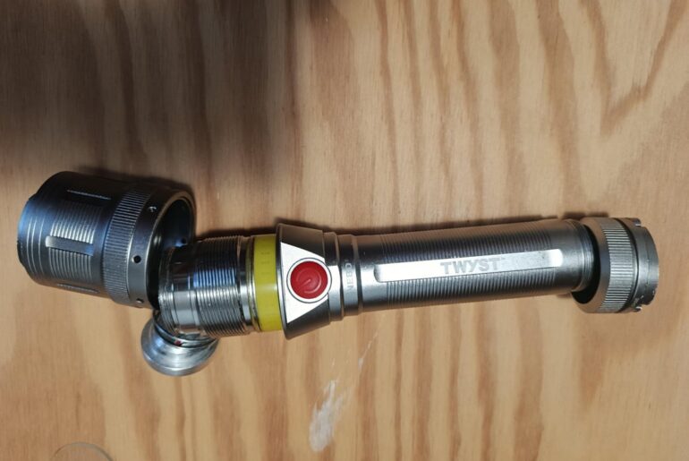 How to fully disassemble Nebo Twyst flashlight?