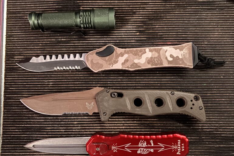 I somehow ended the day with 3 knives on me… what do you have in your pocket?