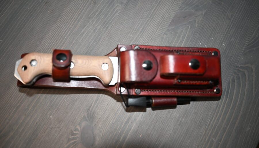 THIS IS THE KA-BAR SHEATH
