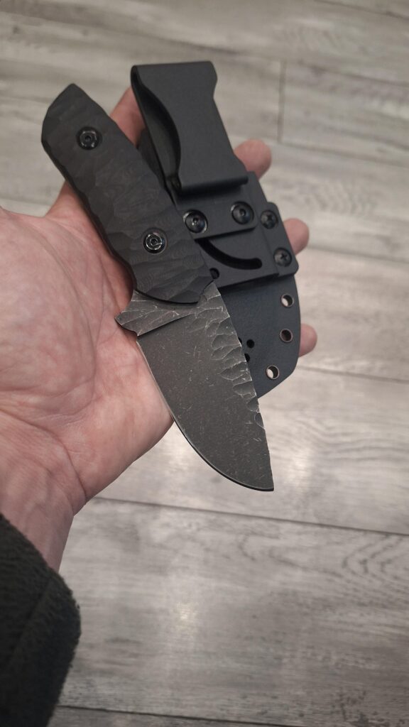 All black everything...Caveman vibes.Hit or miss?🎯3