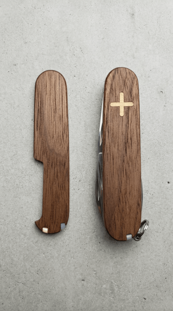 Walnut plus scales with maple inlays on the Victorinox Spartan!