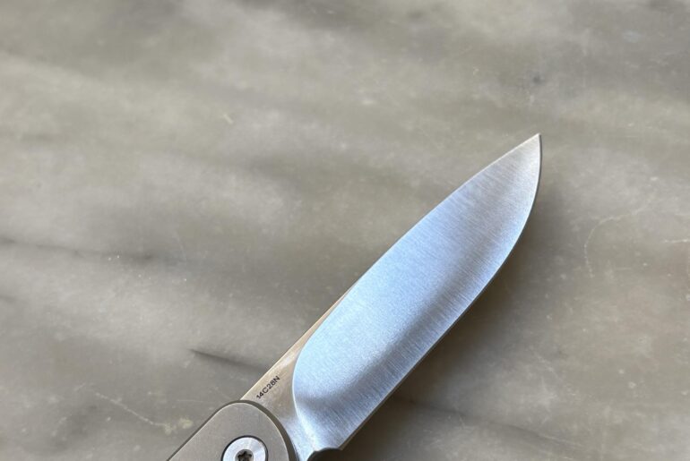 14C28N 3 days after cutting some oranges and not washing the blade.