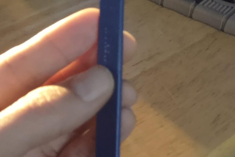 My literal, EDC Pry bar. VAUGHN Mini Bar 222. Works great as intended 👍. Can't believe I never got one of these years ago!