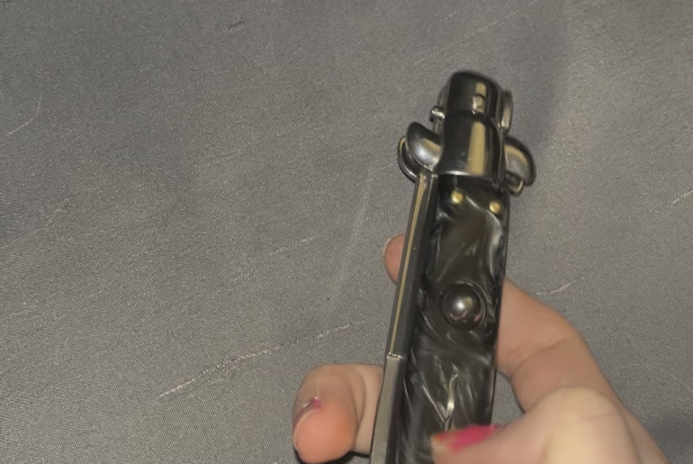 Starting my knife collection with an authentic italian stiletto