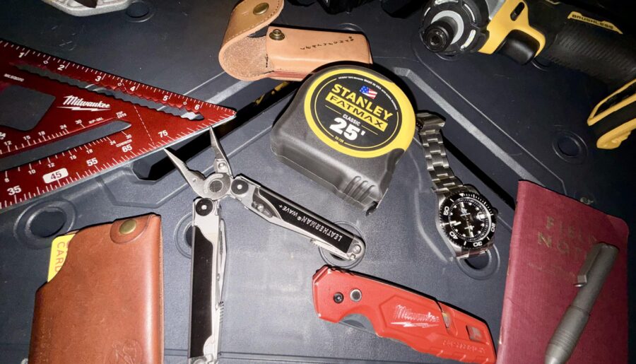 Edc smells like wood