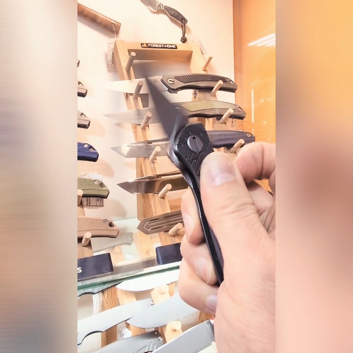 Shirogorov Neon Forest knife