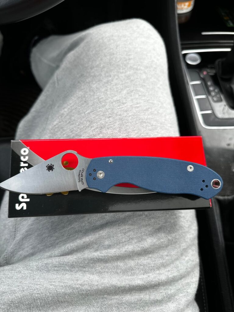 First day at work with my brand new PM3. My favourite knife I own.