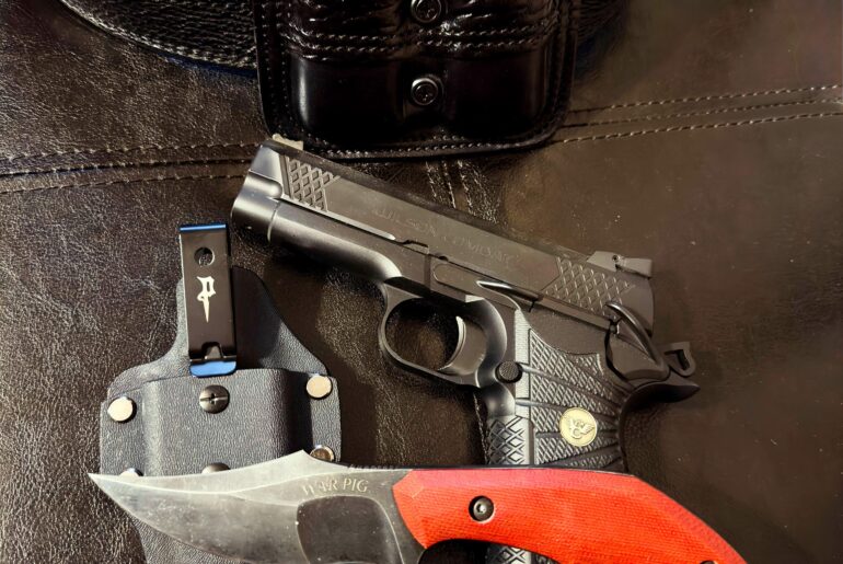 @direpacific War Pig Wednesday! @wilsoncombat Wilson Wednesday! Two badass pieces! #direpacificblades #direpacificbladeswarpig #warpigwednesday #wilsonwednesday #wilsoncombatedcx9