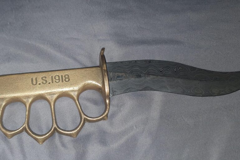 I know it's a trench knife, but what is this type of blade called?