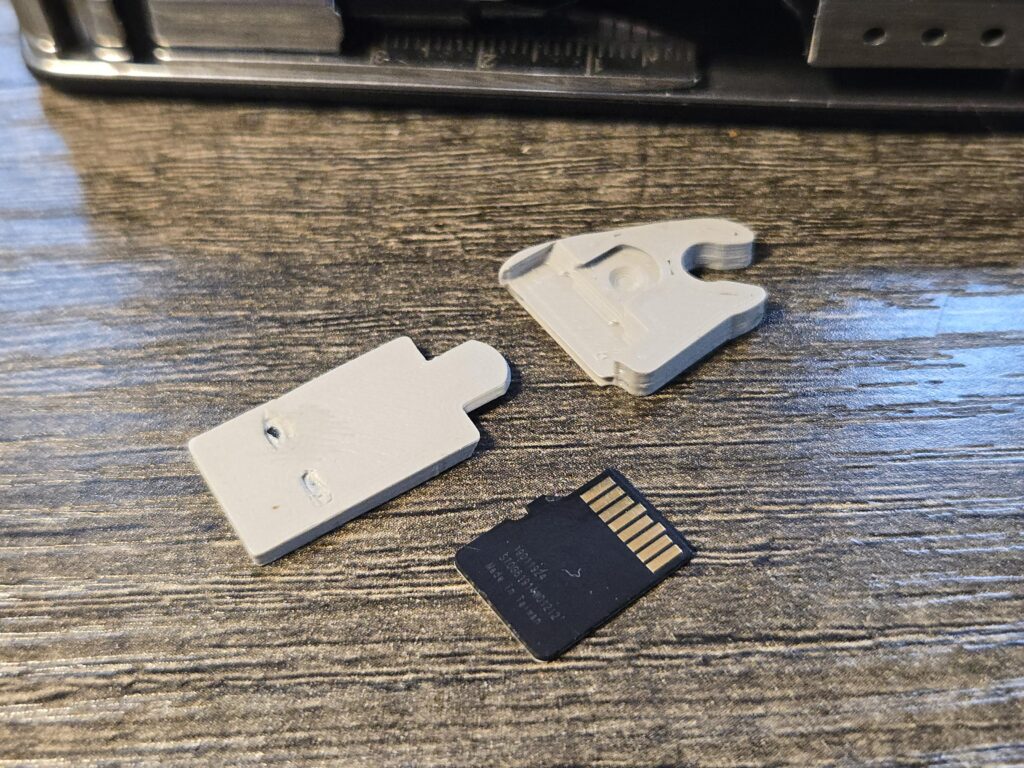 Roxon Titan mod - USB+MicroSD holder!