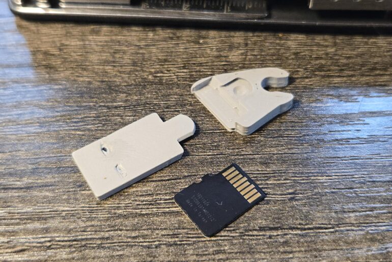 Roxon Titan mod - USB+MicroSD holder!