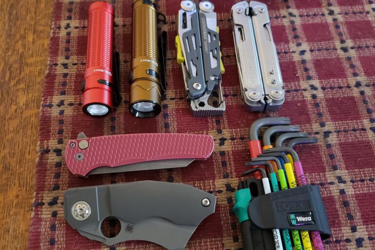 🤙🤙🤙🤙🤘🤘🤘🪓🔪🙌🙌👊👊☝☝have a awesome day guys.. just some Random stuff!!!!