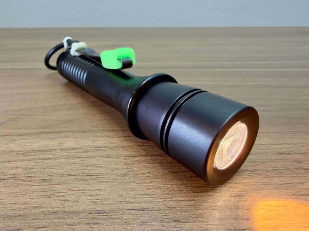 NLD - My 1st Build From Malkoff Direct - Exquisite, dare I say... Perfection - VME head, MDC 18650, M61W 3,000k SST20 Drop in, Unshrouded tail, Cap clip, Grip ring