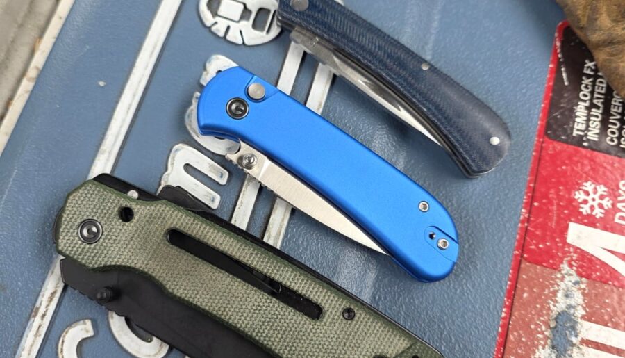 My favorite Knives ATM. Have a Button lock flipper Praxis in its way that may replace the Qubit.