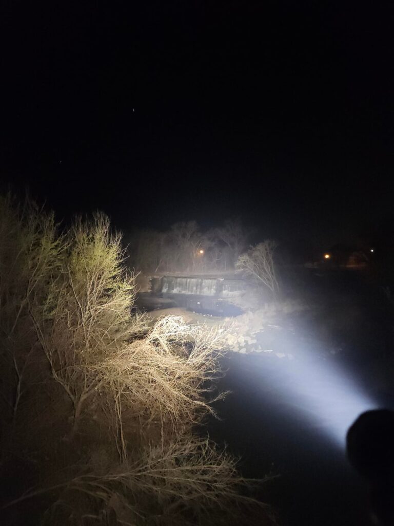 Redone Convoy M21H LHP73B 4000K Beamshots