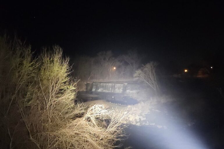 Redone Convoy M21H LHP73B 4000K Beamshots