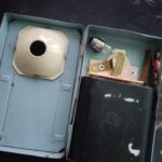 Eastern block flashlight lightbulb holder