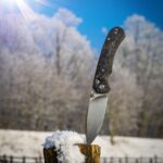 Frosted #carbonfiberfriday with the beautiful ferramonsterknives_usa Spectrum