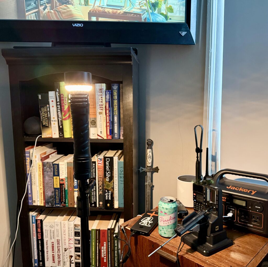 TS27 is an excellent lamp. Bought a 6’ tripod for it.