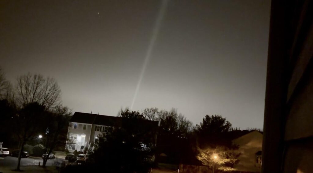 What the Thor 3 looks like from a 1/4 mile away. Literally a handheld spot light.
