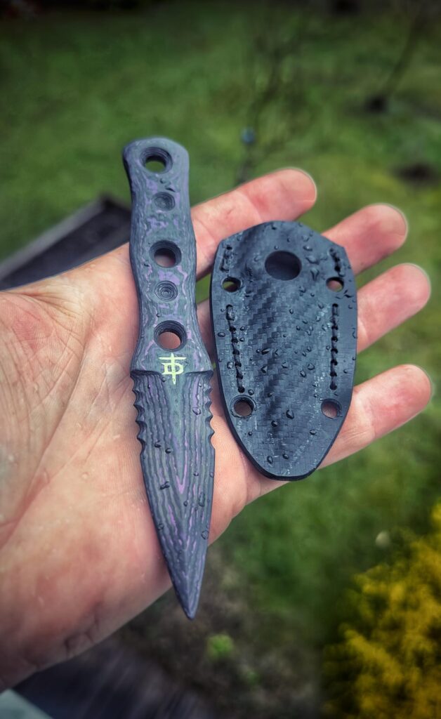 Fat Carbon Dagger - stiched kydex - dope or nope ?